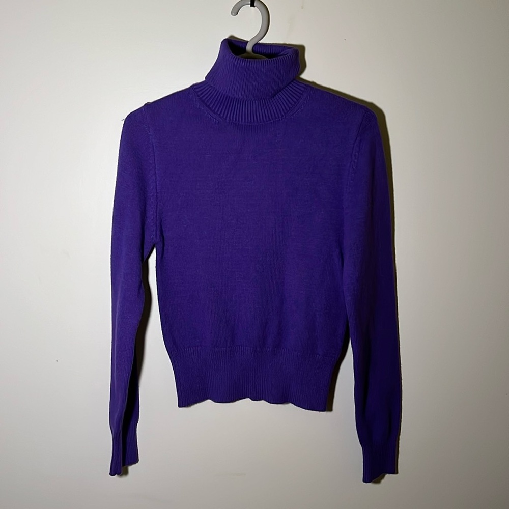 Purple turtleneck sweater. Never worn. From Zara in the Netherlands.